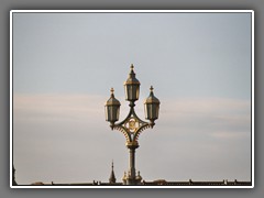 6.21 Lamp on Westminster Bridge